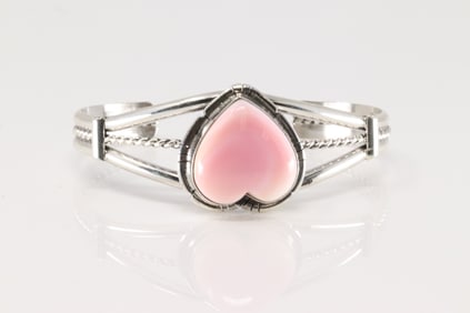 Native America Navajo Sterling Silver Pink Conch Shell Heart Bracelet Cuff By S.E.