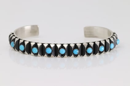 Native America Navajo Sterling Silver Kingman Turquoise Bracelet Cuff By L.Tahe.