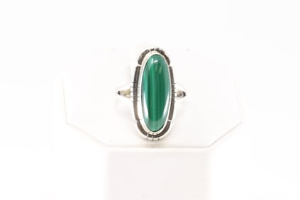 Native America Navajo Sterling Silver Green Stone Ring By S.E.