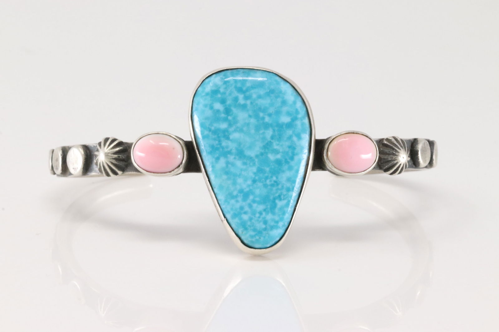 Native America Navajo Sterling Silver Turquoise & Pink Conch Shell Bracelet Cuff By Chimney Butte. (1 of 4)
