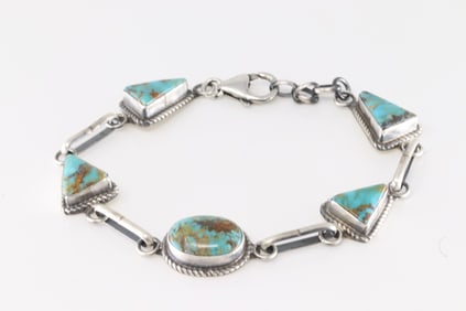 Native America Navajo Sterling Silver Kingman Turquoise Bracelet Link By Judith Dixon.
