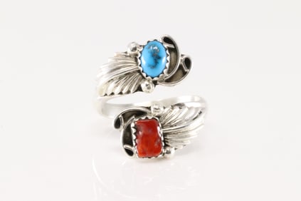 Native America Navajo Sterling Silver Coral & Turquoise Ring.