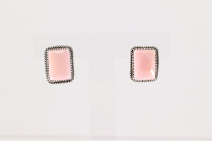 Native America Navajo Sterling Silver Pink Conch Shell Post Earring's By Theresa Smith.