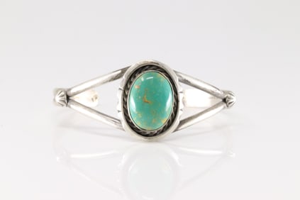 Native America Navajo Sterling Silver Kingman Turquoise Bracelet Cuff By Augustine Largo.