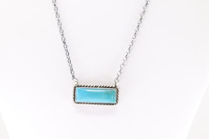 Native America Navajo Sterling Silver Kingman Turquoise Necklace By Augustine Largo.