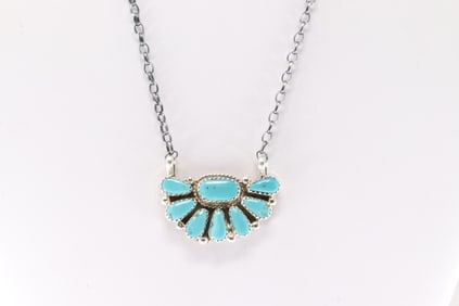 Native America Navajo Sterling Silver Kingman Turquoise Necklace By Alicia Wilson.