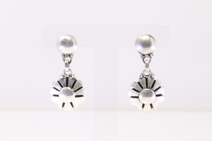 Native America Navajo Sterling Silver Post / Dangling Earring's.