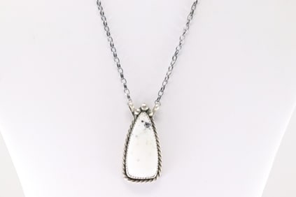 Native America Navajo Sterling Silver White Buffalo Necklace By Danny Hinio.