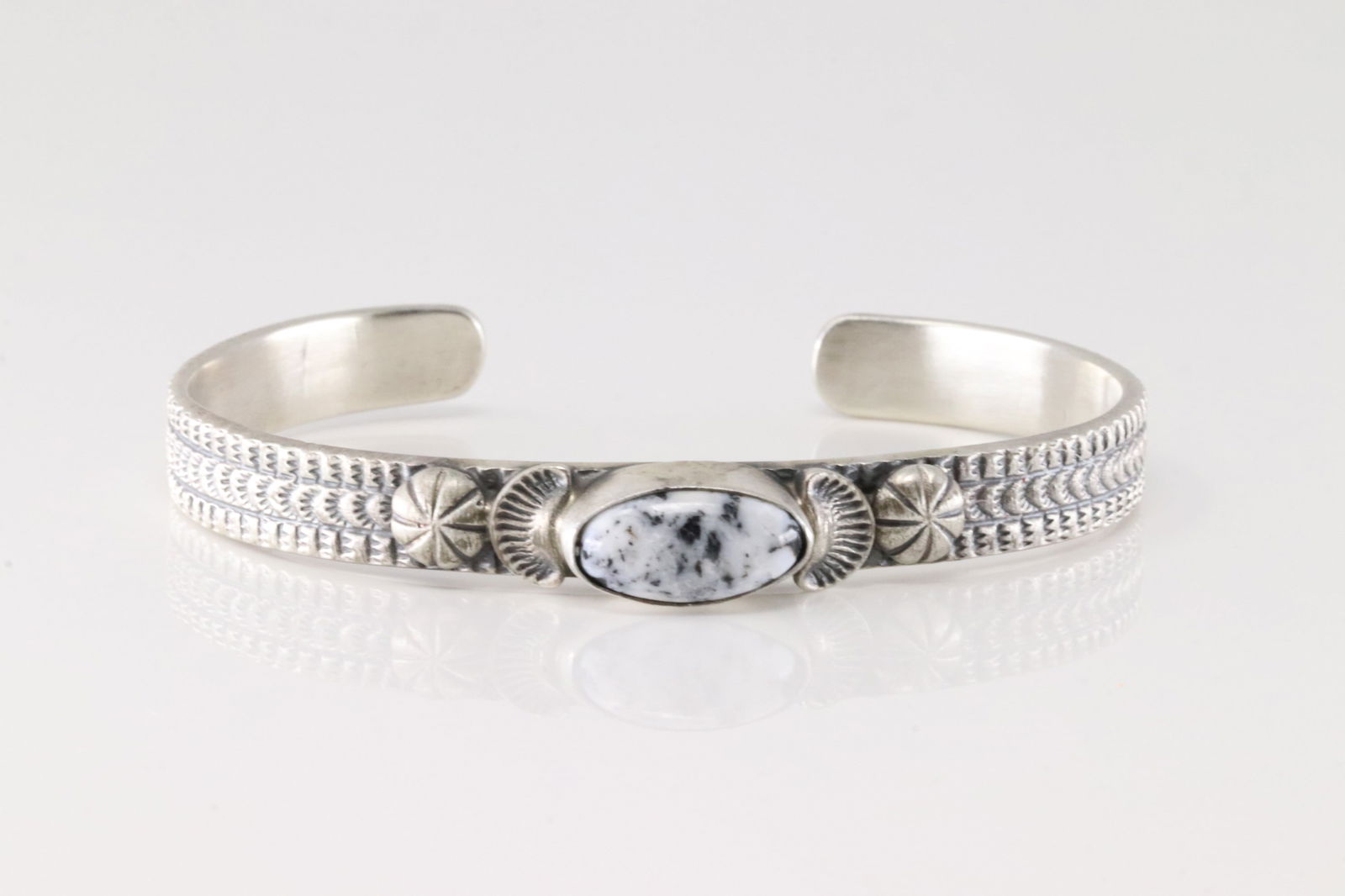 Native America Navajo Sterling Silver White Buffalo Bracelet Cuff By M.Spencer. (1 of 4)