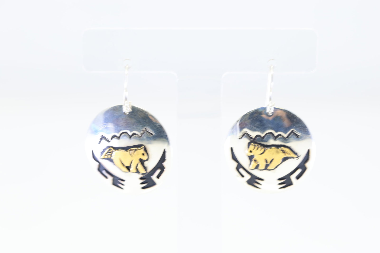 Native America Navajo Sterling Silver Horse Design Dangling Earring's By T&R Singer.: This is a Native America Navajo Sterling Silver Horse Design Dangling Earring's By T&R Singer.