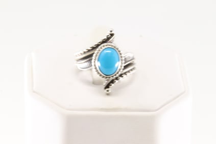 Native America Navajo Sterling Silver Turquoise Ring By Thomas Yazzie.