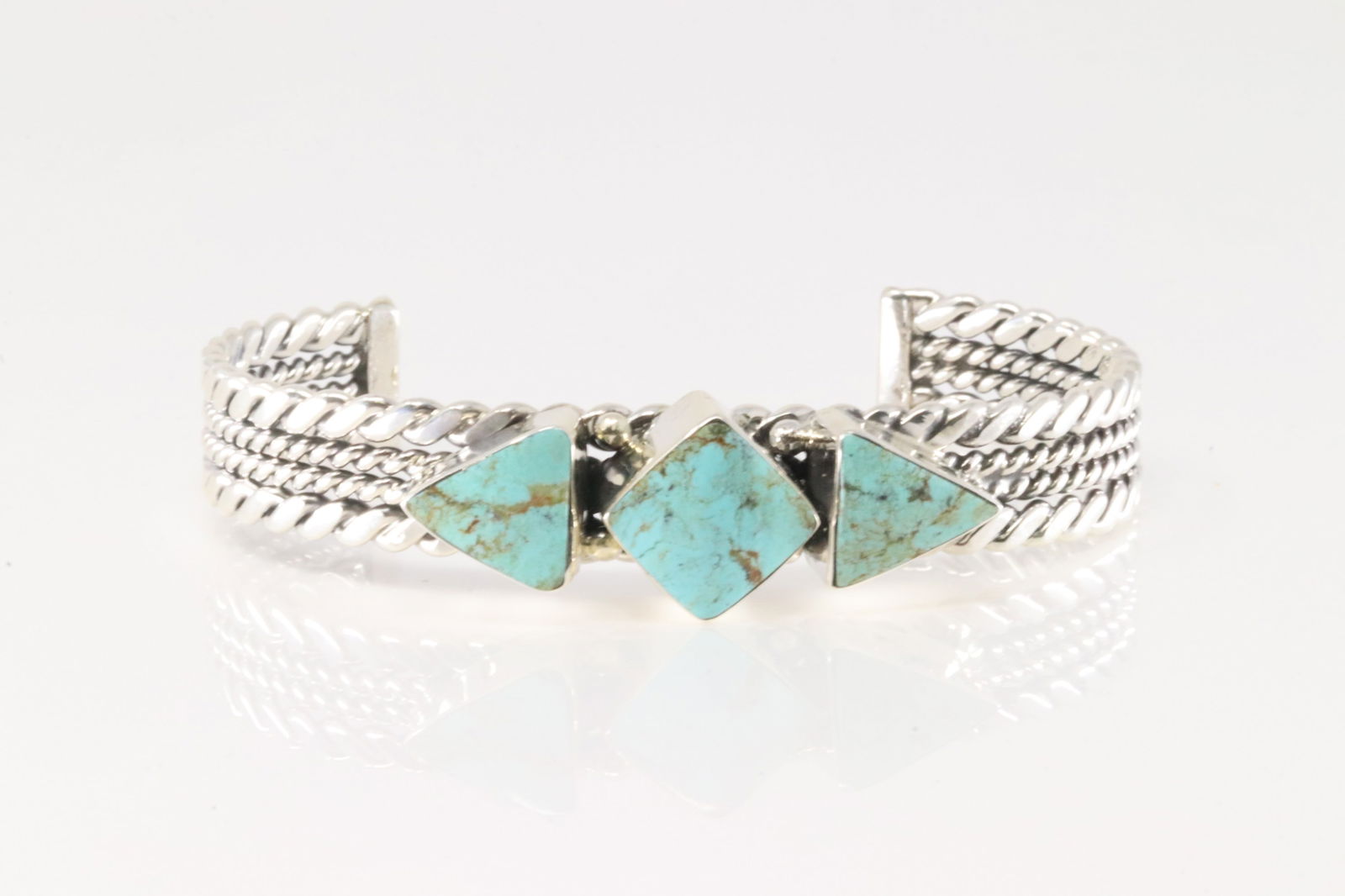 Native America Navajo Sterling Silver Turquoise Bracelet Cuff By Mike Smith.: This is a Native America Navajo Sterling Silver Turquoise Bracelet Cuff By Mike Smith.