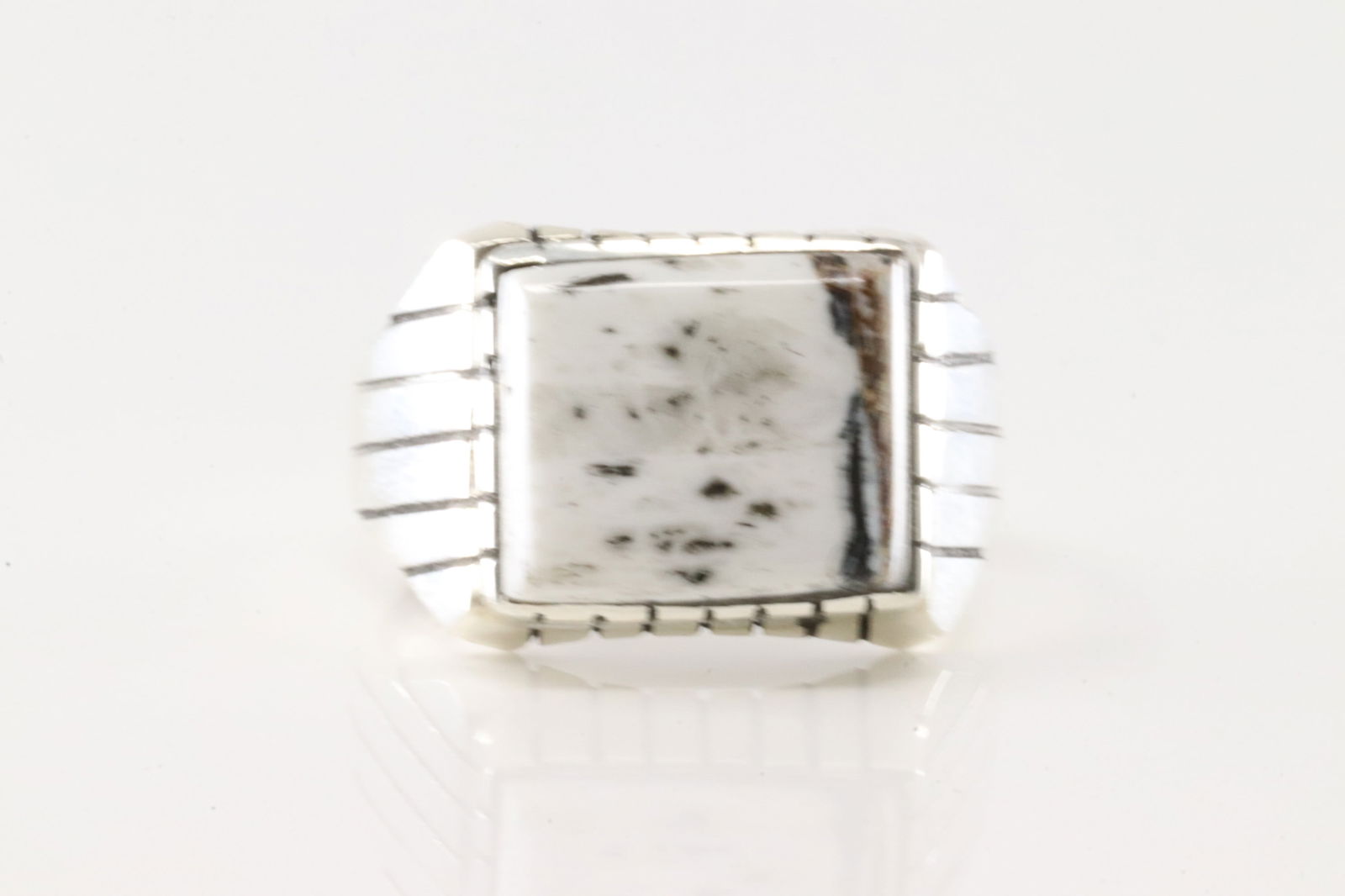 Native America Navajo Sterling Silver White Buffalo Ring By R. (1 of 4)