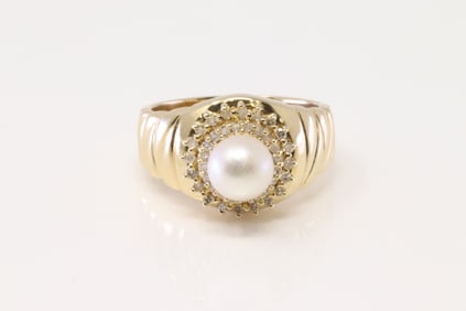 Pearl & Diamond Ring 18Kt.