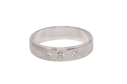 14Kt White Gold Diamond Ring.