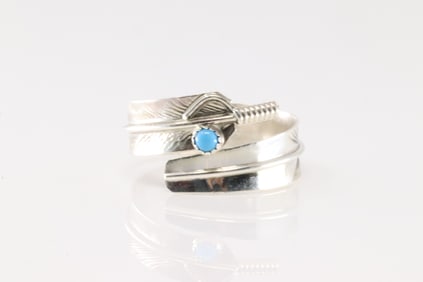 Native America Navajo Sterling Silver Turquoise Feather Ring.