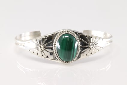 Native America Navajo Sterling Silver Malachite Bracelet Cuff By Renee Yazzie.