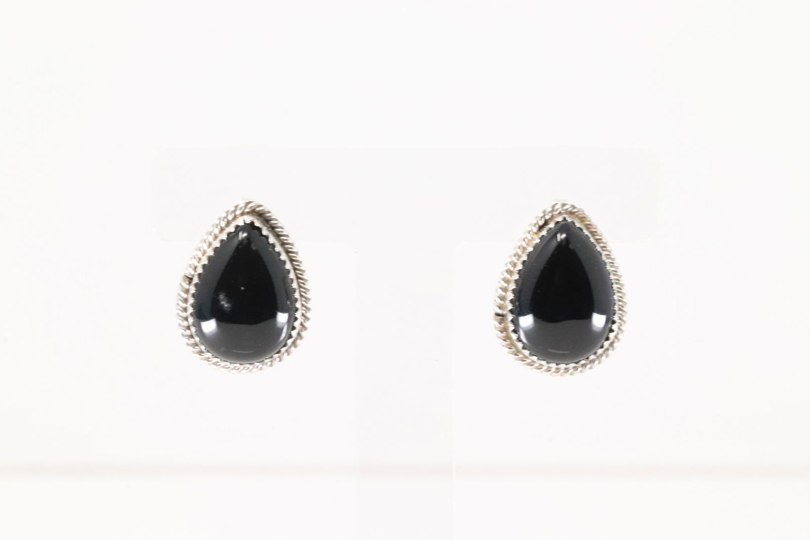 Native America Navajo Sterling Silver Black Onyx Post Earring's By Freida Matinez. (1 of 4)
