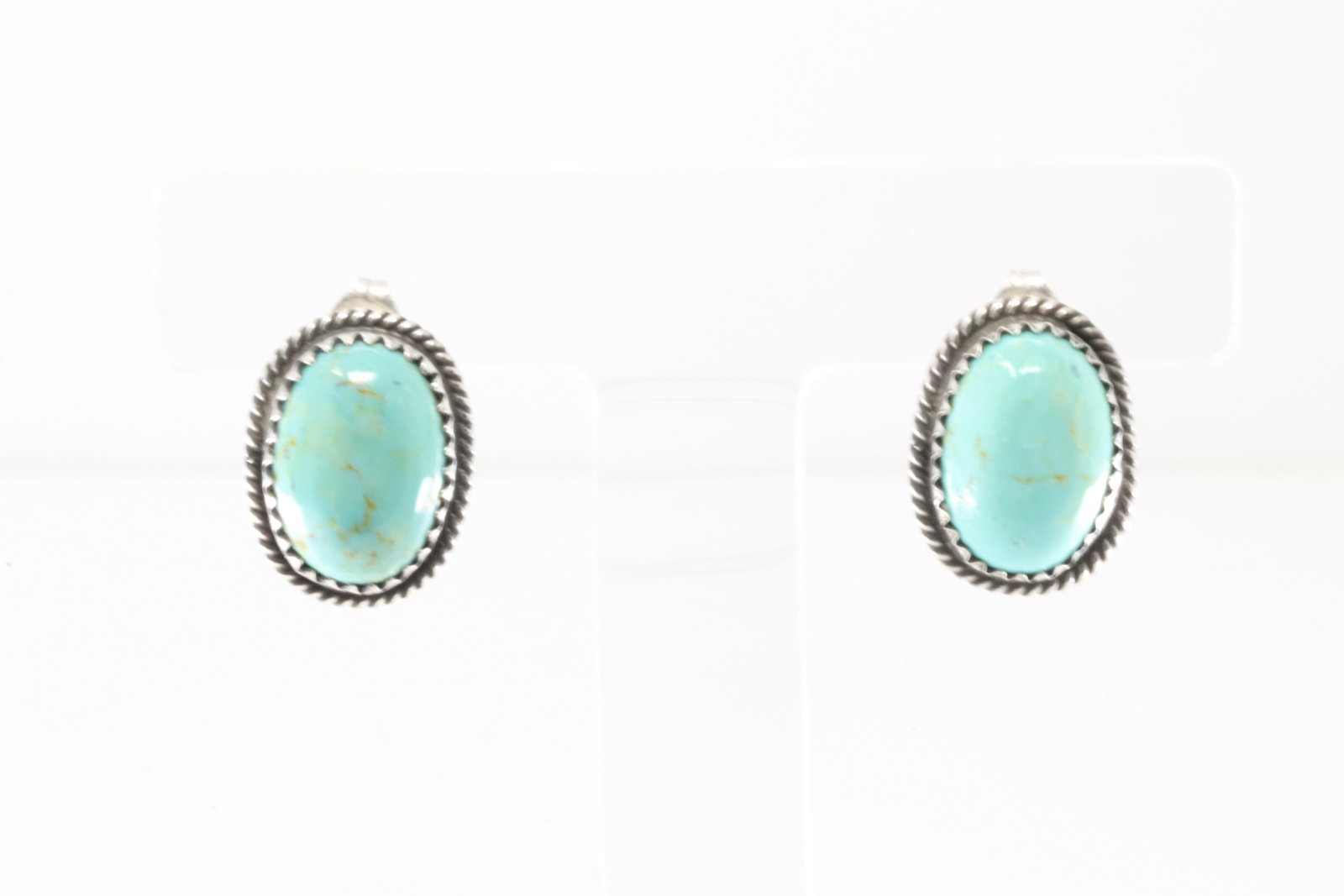 Native America Navajo Sterling Silver Kingman Turquoise Post Earring's By Theresa Smith.: This is a Native America Navajo Sterling Silver Kingman Turquoise Post Earring's By Theresa Smith.