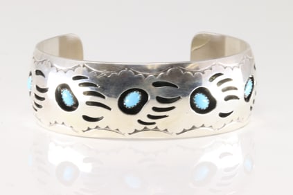 Native America Navajo Sterling Silver Bear Paw Turquoise Bracelet Cuff By Pearlene Spencer Talley.