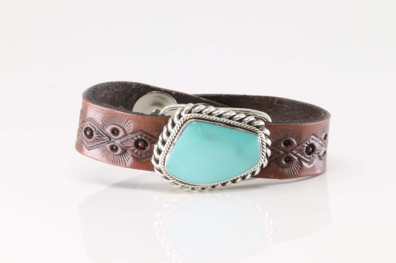 Native America Navajo Sterling Silver Turquoise Leather Bracelet Cuff By Mike Smith.: This is a Native America Navajo Sterling Silver Turquoise Leather Bracelet Cuff By Mike Smith. Bracelet length: 8.00"