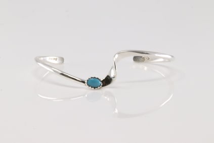 Native America Navajo Sterling Silver Turquoise Bracelet Cuff By Yolanda Skeets.