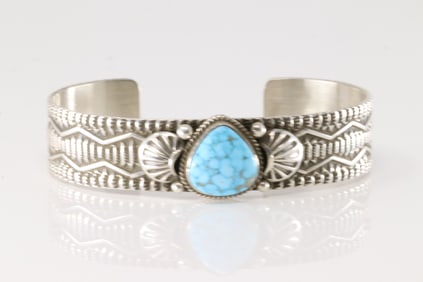 Native America Navajo Sterling Silver Kingman Turquoise Bracelet Cuff By Darell Cadman.