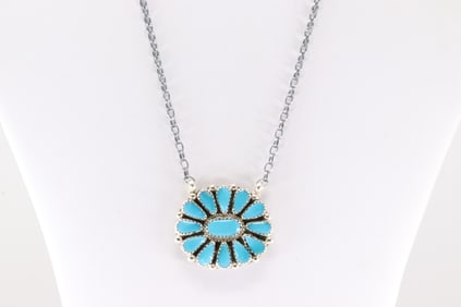 Native America Navajo Sterling Silver Kingman Turquoise Necklace By Alicia Wilson.