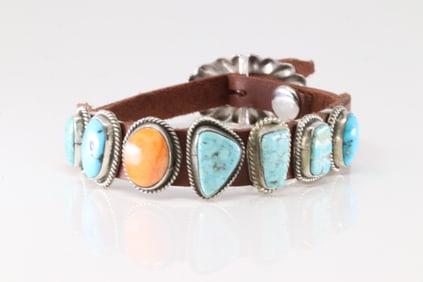 Native America Navajo Sterling Silver Spiny Oyster & Turquoise Leather Bracelet.