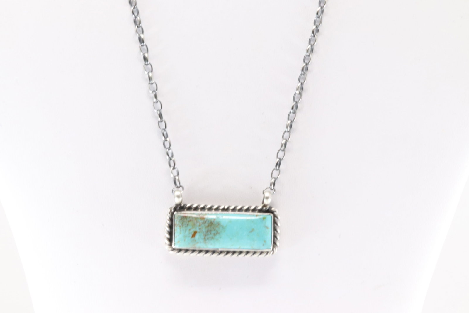 Native America Navajo Sterling Silver Kingman Turquoise Necklace By Augustine Largo.: This is a Native America Navajo Sterling Silver Kingman Turquoise Necklace By Augustine Largo. Necklace length: 18.00"