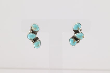 Native America Navajo Sterling Silver Kingman Turquoise Post Earring's By Maxine Ramirez.