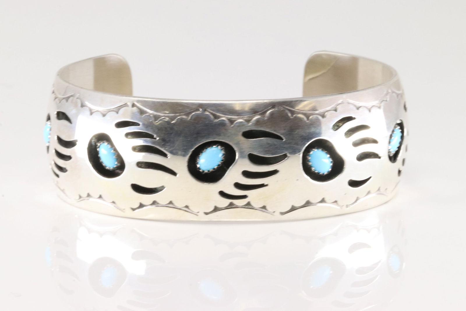 Native America Navajo Sterling Silver Bear Paw Turquoise Bracelet Cuff By Pearlene Spencer Talley. (1 of 4)