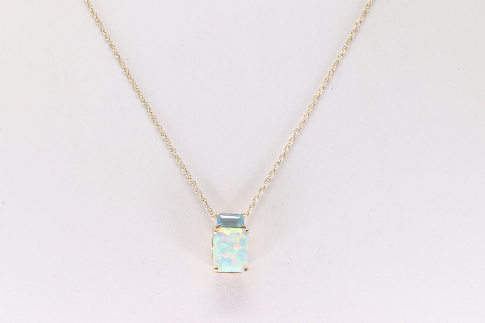 Aquamarine & Opal Pendant / Necklace 10Kt. (1 of 3)