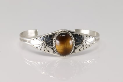 Native America Navajo Sterling Silver Tiguer Eye Stone Bracelet Cuff By Renee Yazzie.