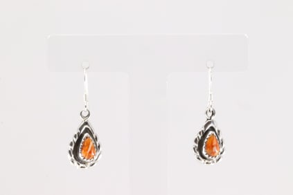 Native America Navajo Sterling Silver Spiny Osyter Dangling Earring's By Annette Chiquito.
