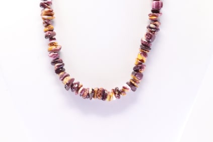 Native America Navajo Sterling Silver Purple Spiny Osyter Necklace.