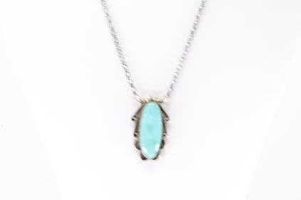 Native America Navajo Sterling Silver Kingman Turquoise Necklace By Juanita Mcdonal.