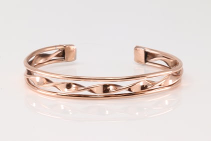 Native America Navajo Copper Bracelet Cuff By Elaine Tahe.