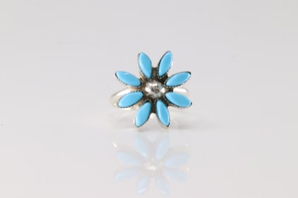 Native America Zuni Sterling Silver Turquoise Flower Ring By Lary Delena.