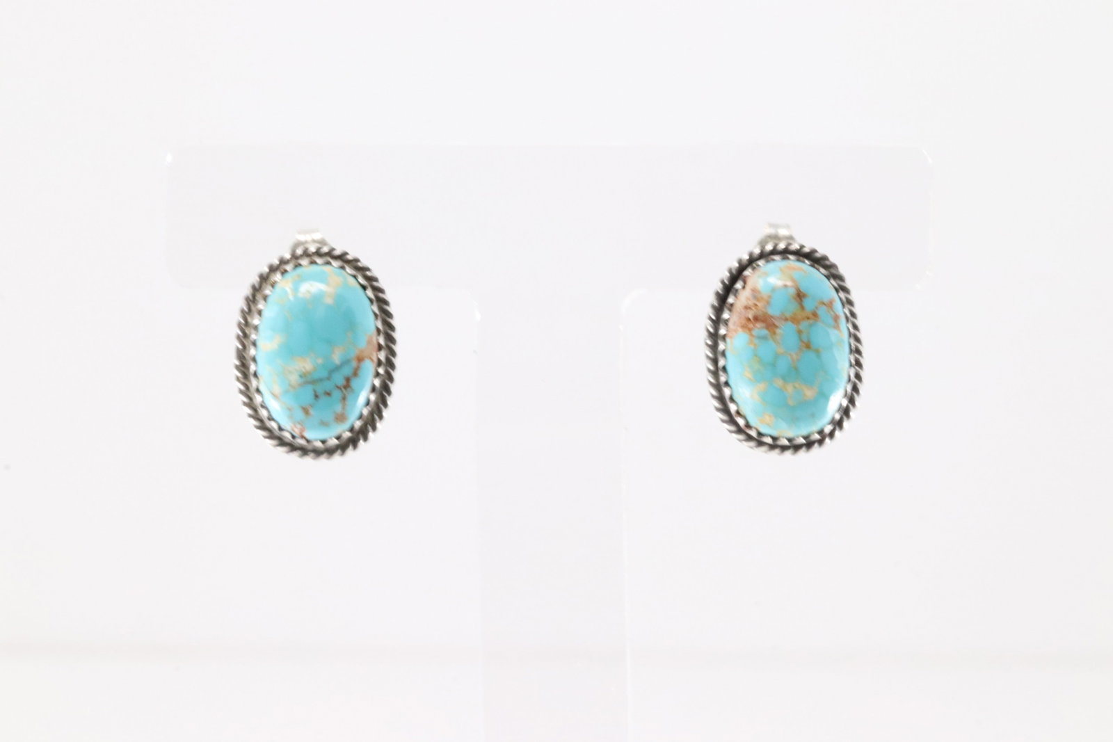 Native America Navajo Sterling Silver Kingman Turquoise Post Earring's By Theresa Smith.: This is a Native America Navajo Sterling Silver Kingman Turquoise Post Earring's By Theresa Smith.