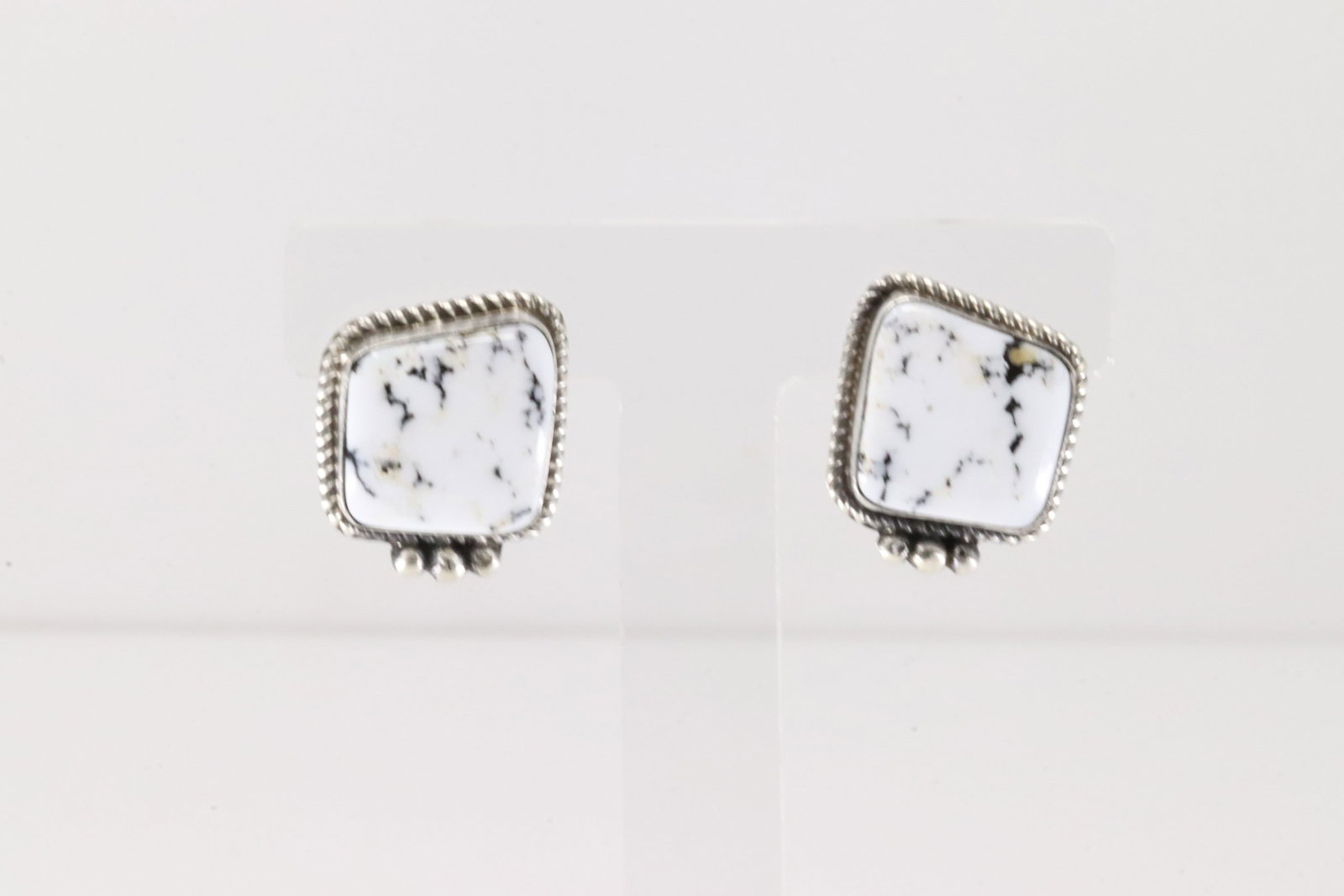 Native America Navajo Sterling Silver White Buffalo Post Earring's By Judith Dixon.: This is a Native America Navajo Sterling Silver White Buffalo Post Earring's By Judith Dixon.