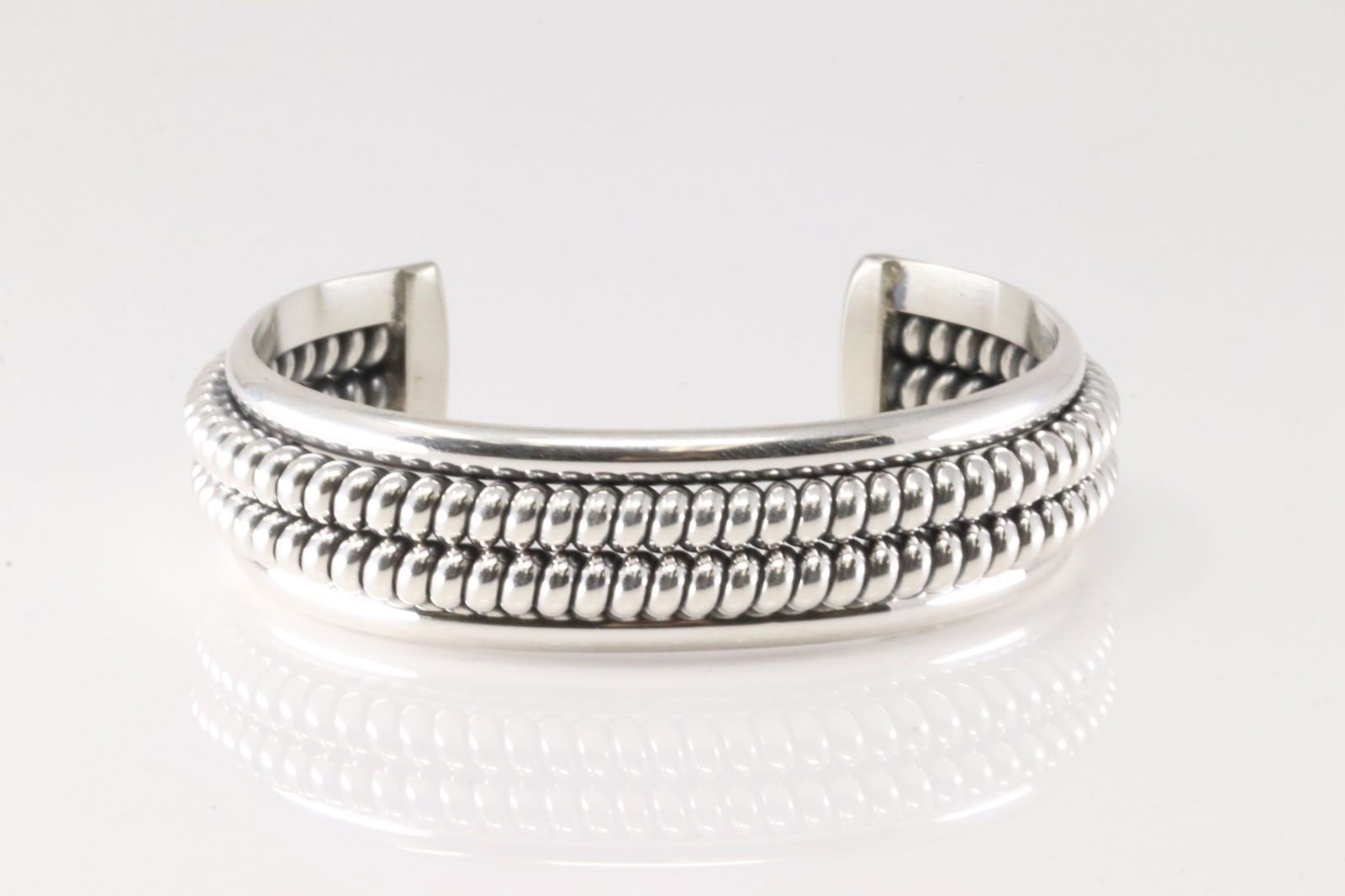 Native America Navajo Sterling Silver Solid Bracelet Cuff By Caroline Tsosi. (1 of 4)