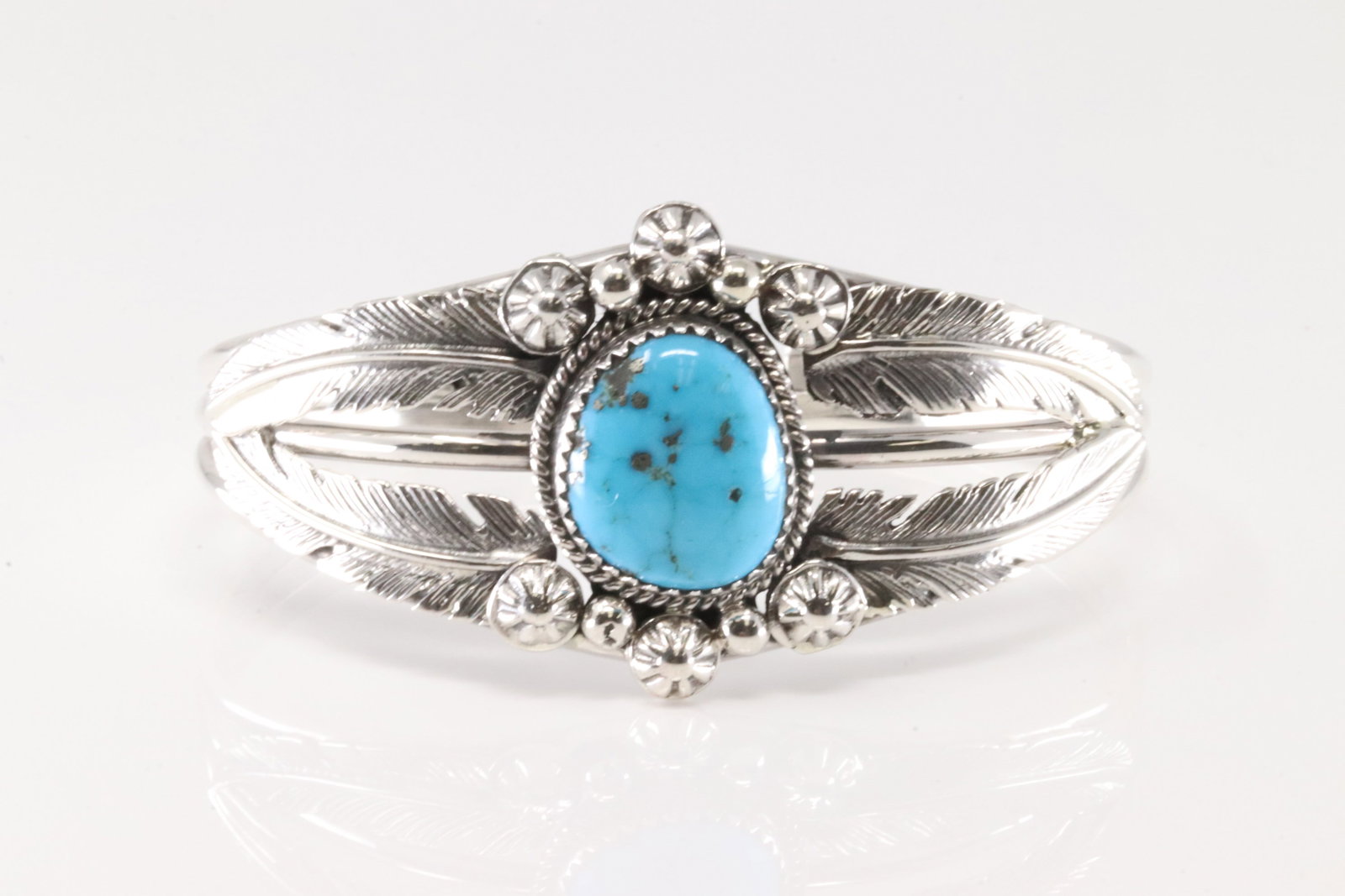 Native America Navajo Sterling Silver Turquoise Bracelet Cuff By Bobby Platero.: This is a Native America Navajo Sterling Silver Turquoise Bracelet Cuff By Bobby Platero.