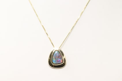 Opal Pendant 14Kt.