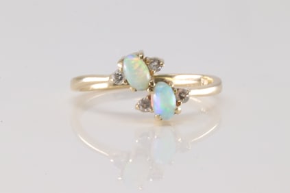 Oapl & Diamond Ring 14Kt.