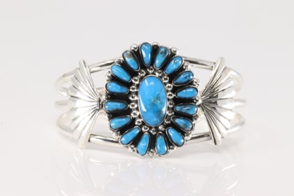 Native America Navajo Sterling Silver Bracelet Cuff By Loretta Delgarito.