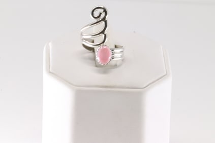 Native America Navajo Sterling Silver Pink Conch Shell Ring By Elvia Yazzie.