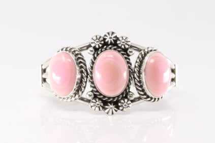 Native America Navajo Sterling Silver Pink Conch Shell Bracelet Cuff By S.E.