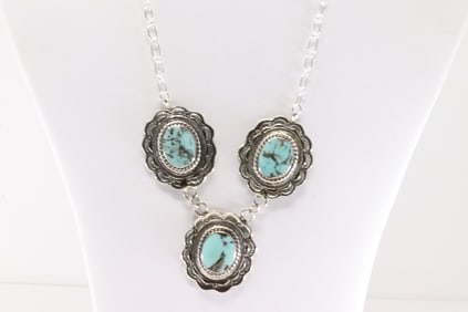 Native America Navajo Sterling Silver Turquoise Necklace By Gwendolyn Burnside.