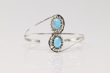 Native America Navajo Sterling Silver Turquoise Bracelet Cuff By Sadie Jim.
